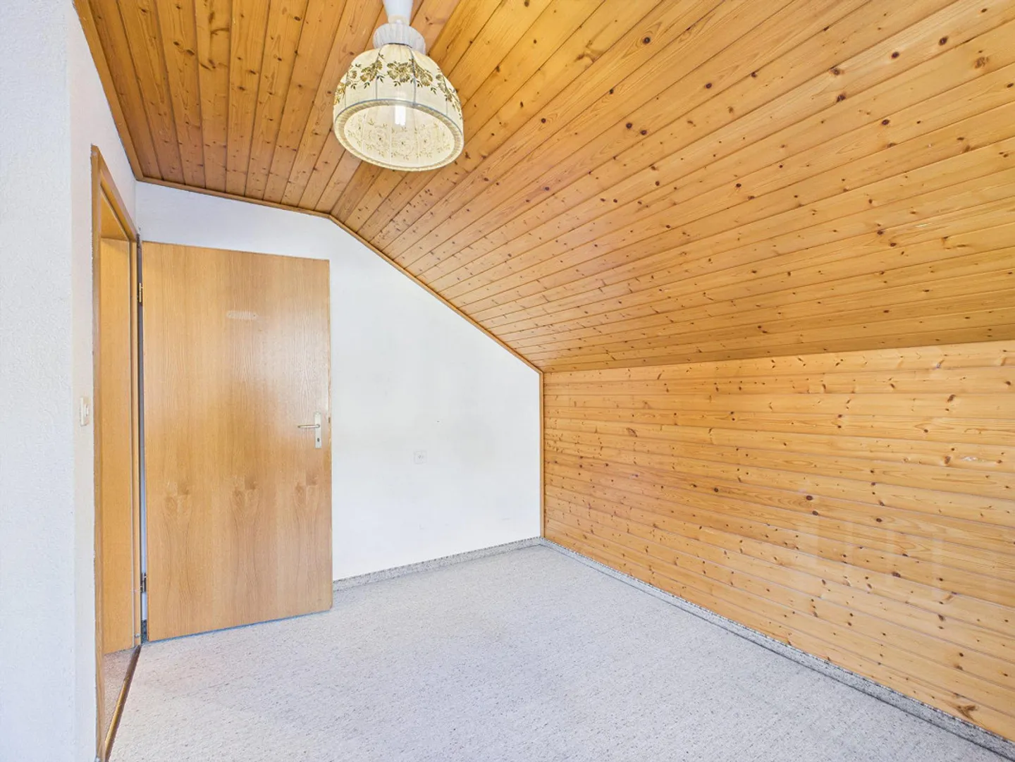 Charming Family Home in Weesen - Photo 7 of 10