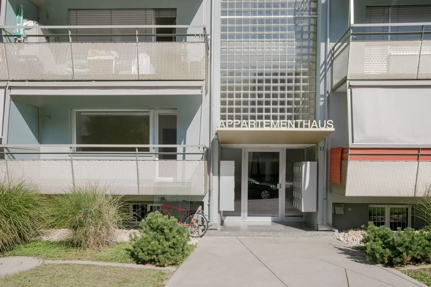 Helle Wohnung in Kloten - Foto 1 von 6