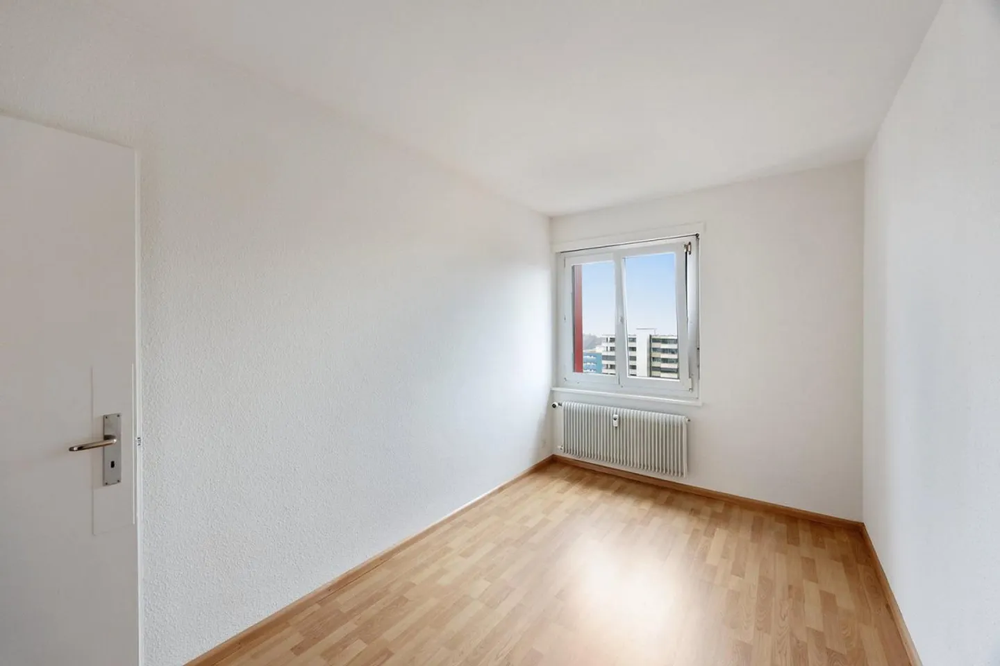 Renovated and Modern Apartment in Ostermundigen - Photo 8 of 8