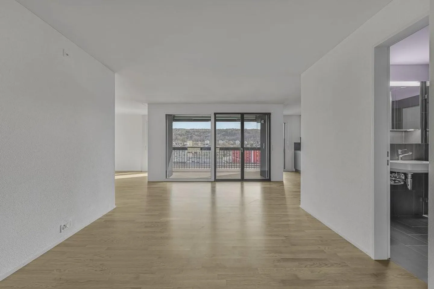 Exklusives Apartment mit Dachpool - Foto 3 von 11