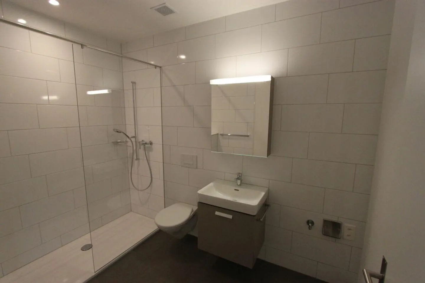 Attic Apartment to Dream - Photo 6 of 8