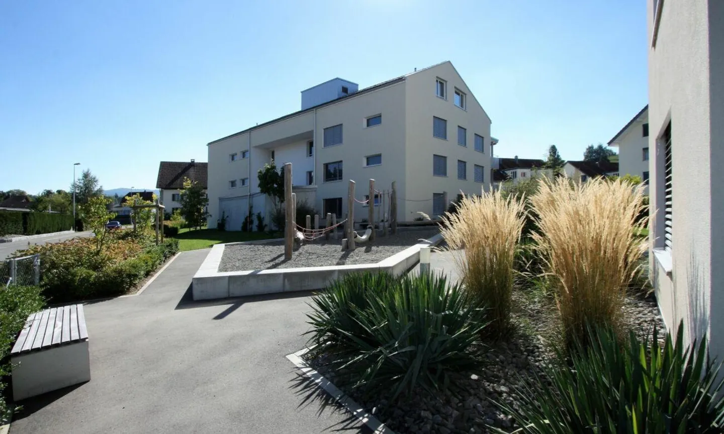 Attic Apartment to Dream - Photo 7 of 8