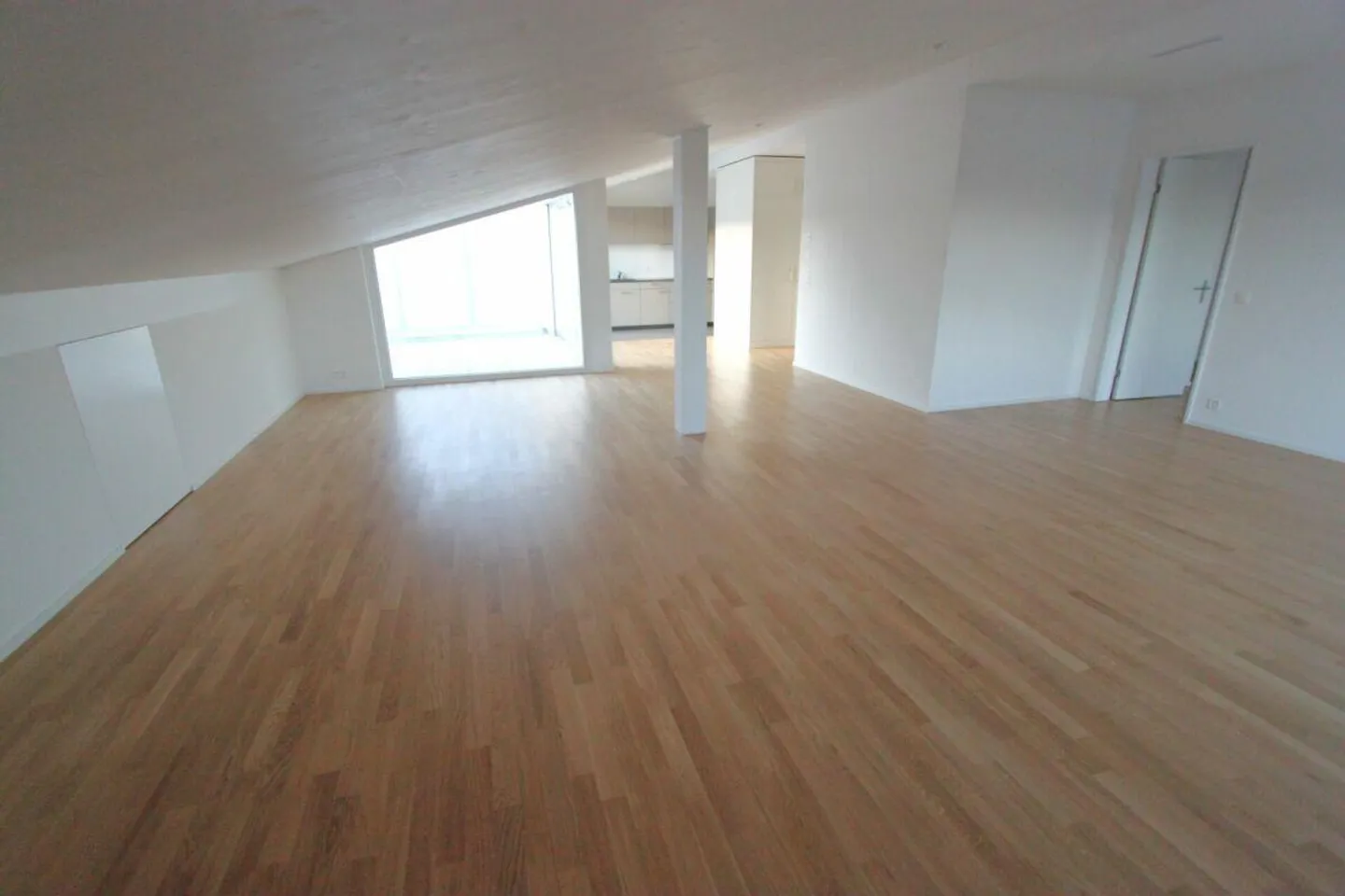 Attic Apartment to Dream - Photo 2 of 8