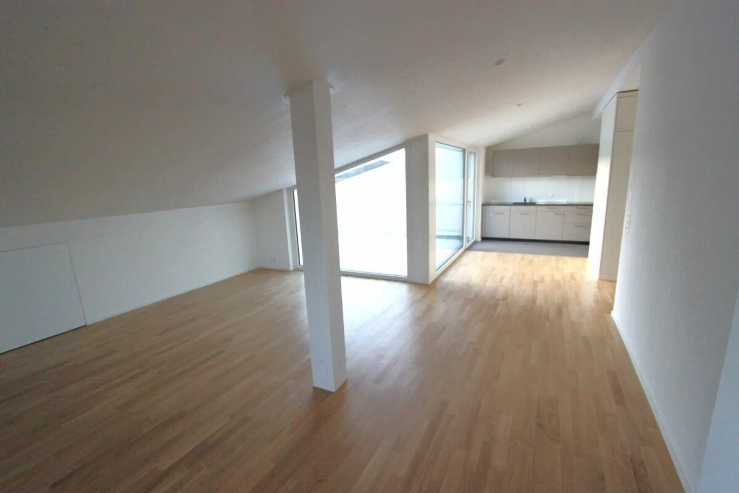 Attic Apartment to Dream - Photo 4 of 8