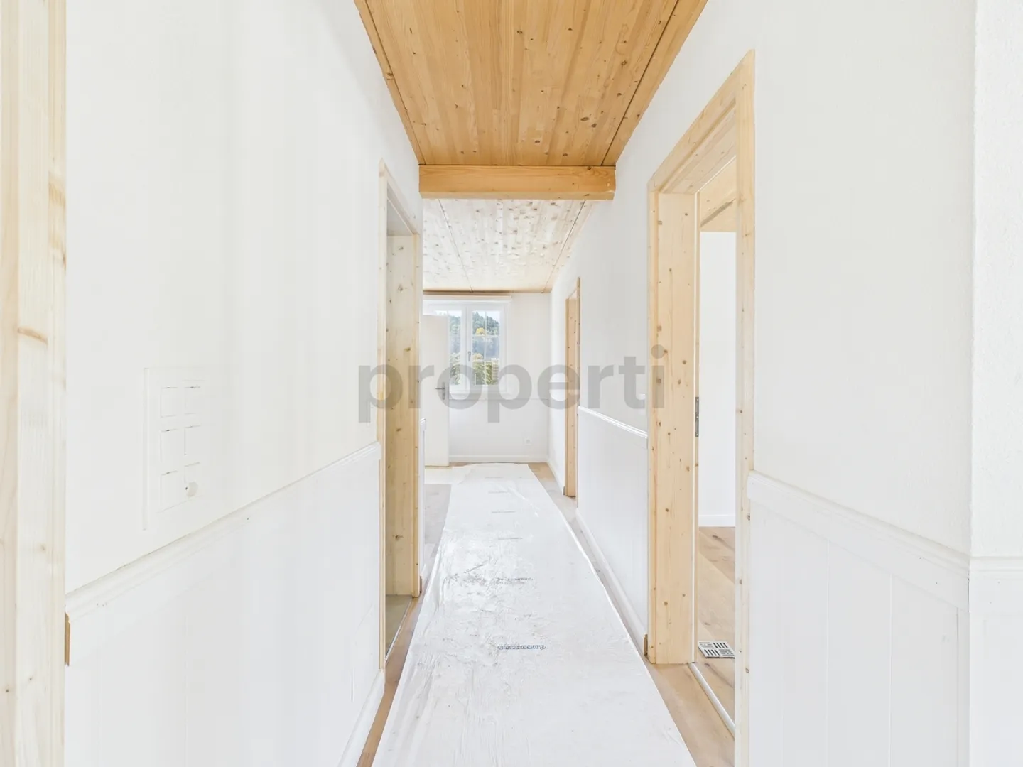Neubau trifft ländliche Idylle  3.5-Zimmer-Wohnung mit historischem Flair - Photo 9 of 10