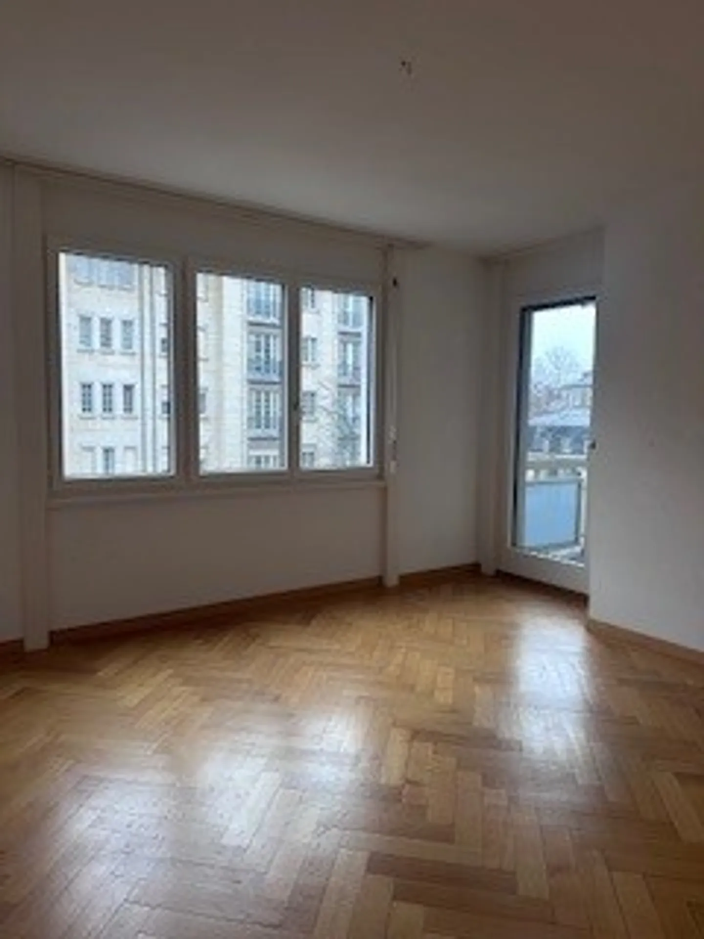 Appartement spacieux de 5 pièces - Photo 9 sur 11