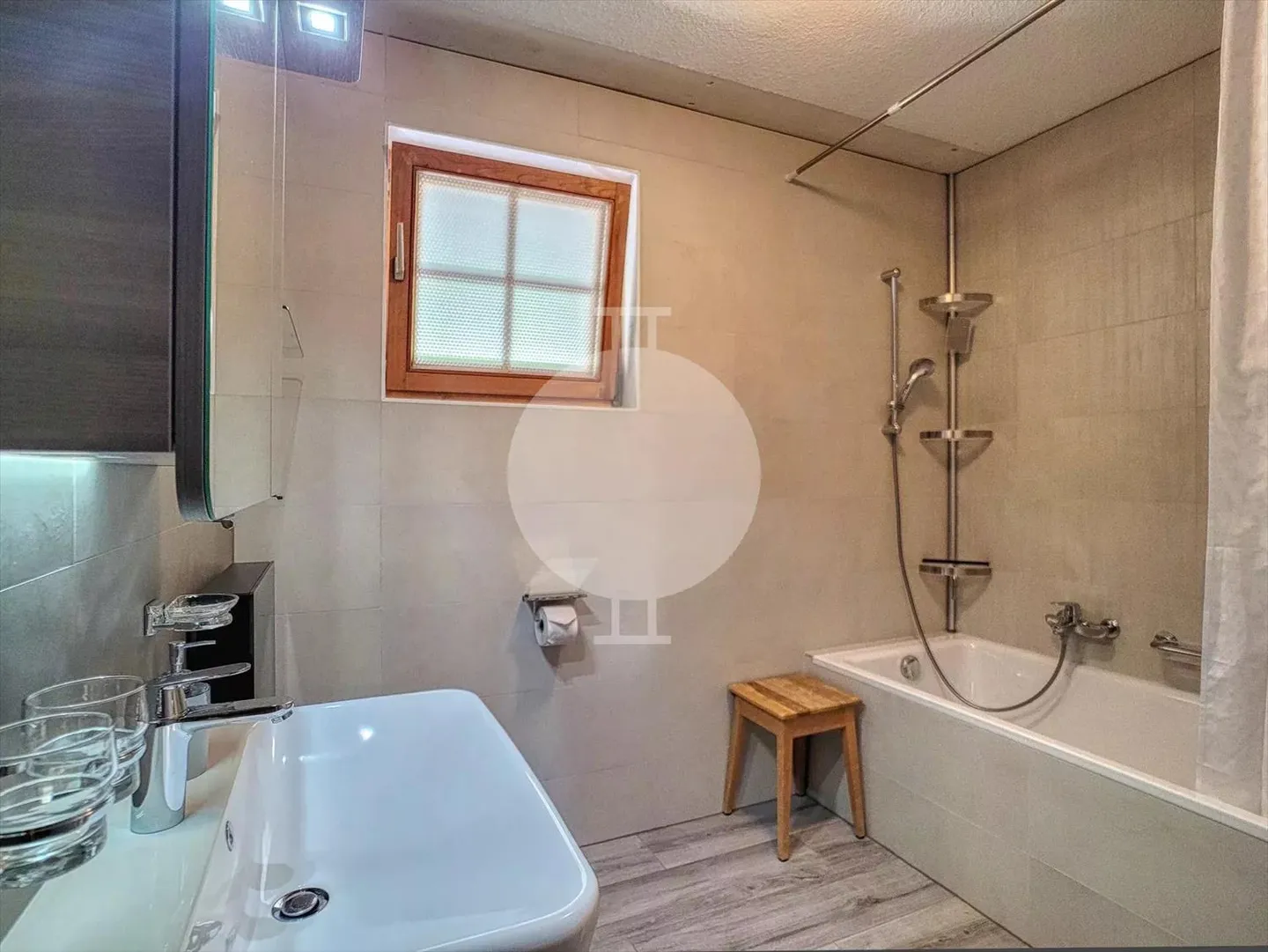 Belle maison de ville de 3,5 pièces au rez-de-chaussée à Mayens-de-l'Ours - Photo 9 sur 10