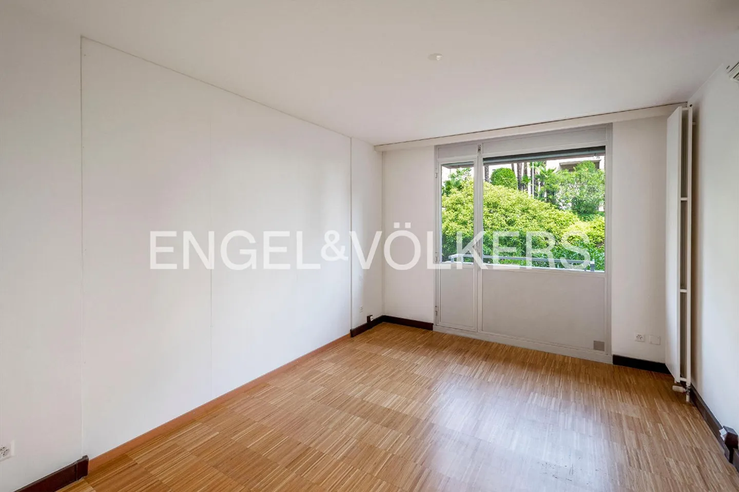 Appartement spacieux directement au bord du lac dans le Central Park - Photo 6 sur 9