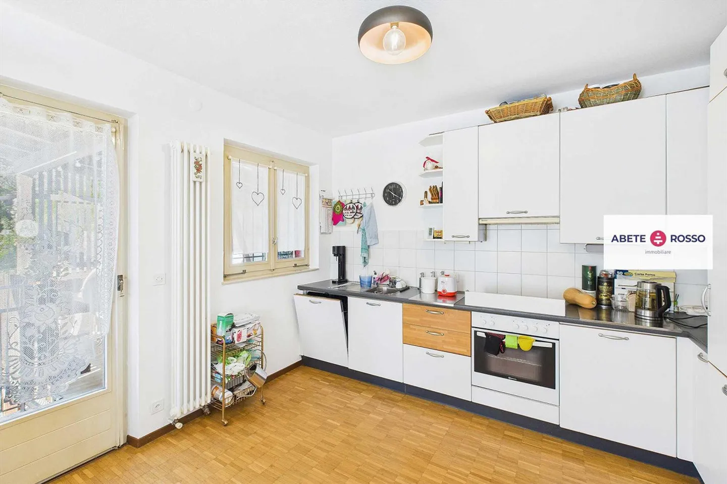 Semi-detached house with 2 apartments overlooking Lake Lugano - Photo 5 of 18