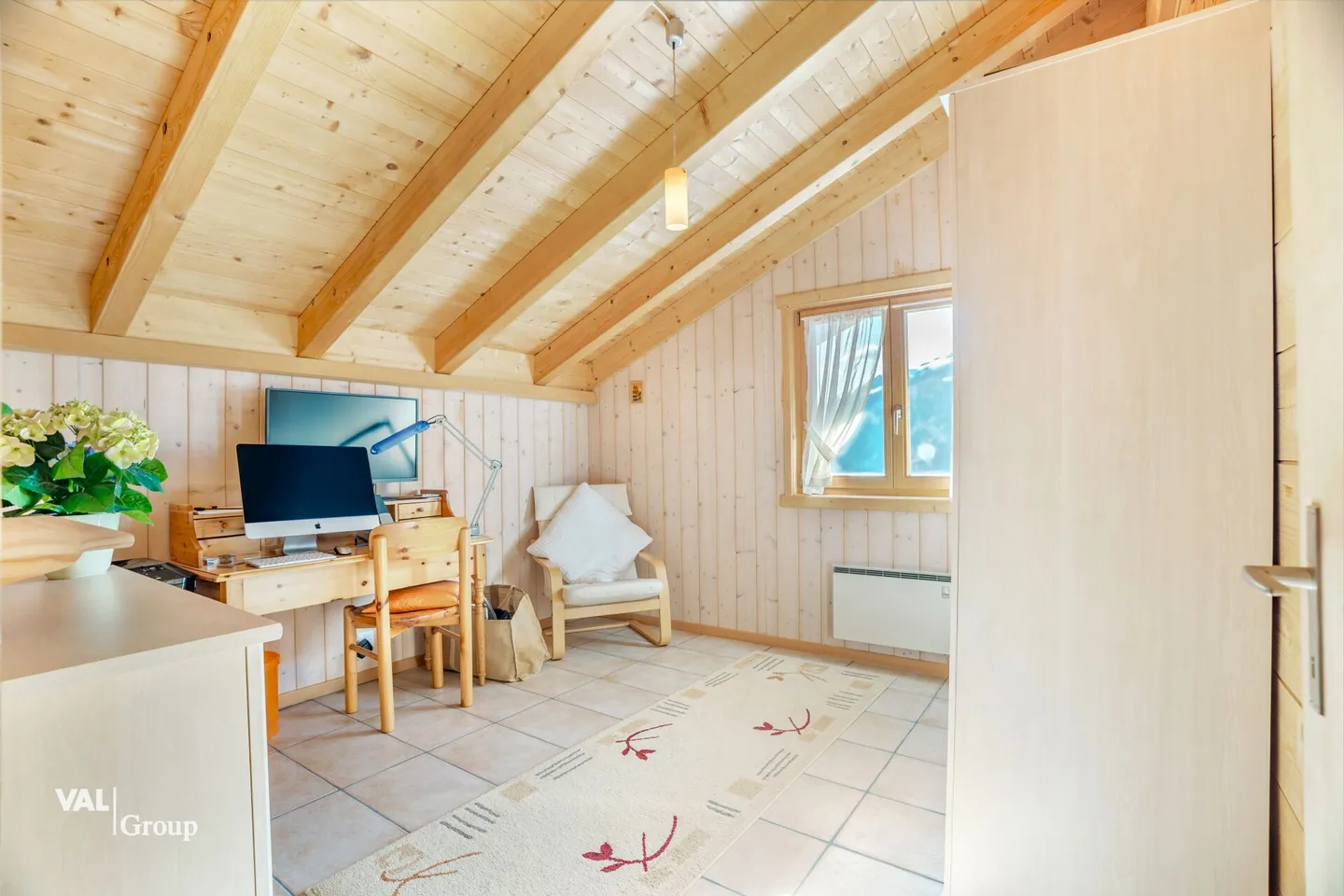Chalet de vacances avec vue, deux appartements et une étable avec potentiel - Photo 15 sur 37
