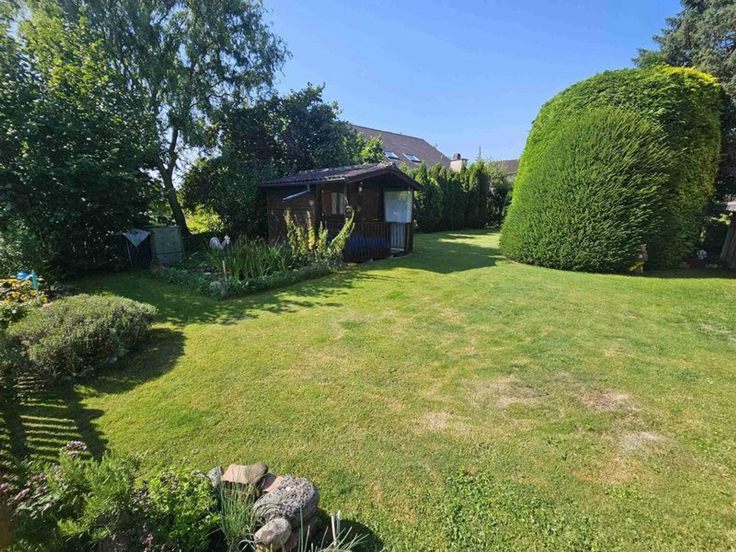5.5-Zimmer Einfamilienhaus mit sehr grossem Garten - Foto 1 von 7
