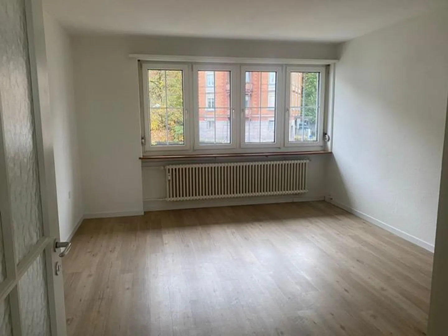 Spacious Single Apartment with Great View - Photo 2 of 7