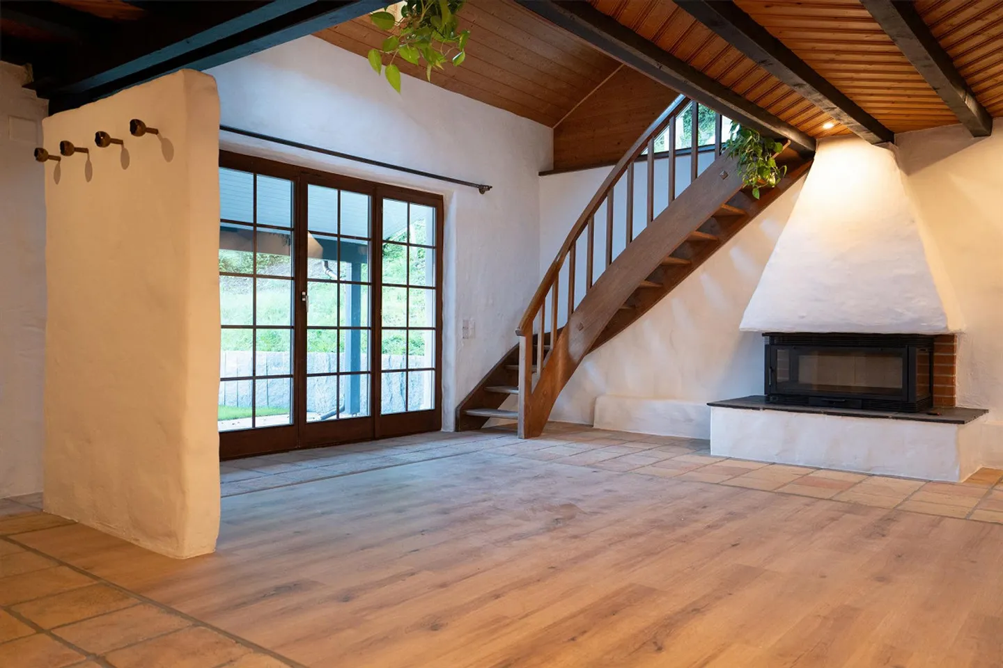 Sezione di casa affascinante con bellissimo giardino e terrazza - Foto 2 di 12