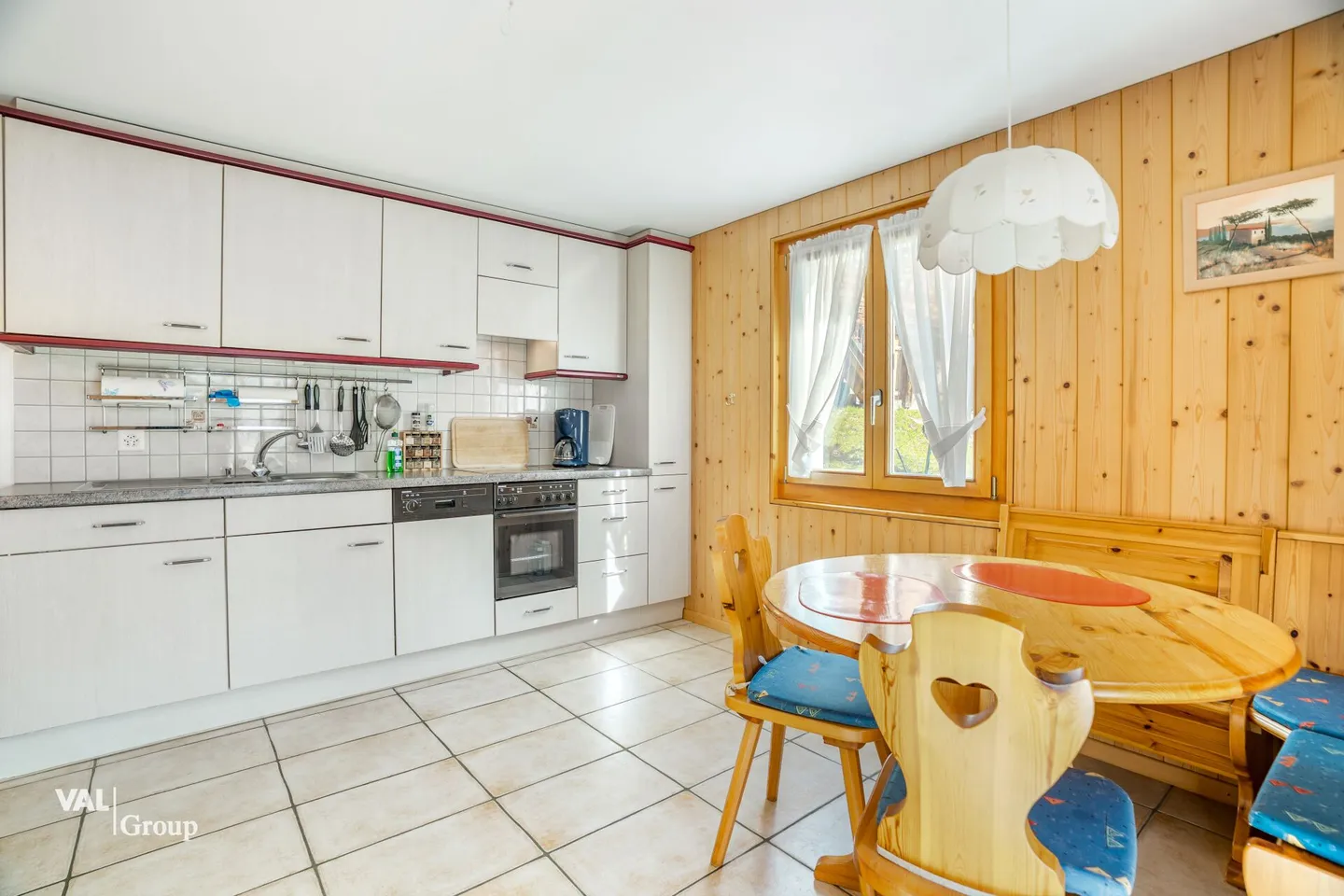 Chalet de vacances avec vue, deux appartements et une étable avec potentiel - Photo 22 sur 37