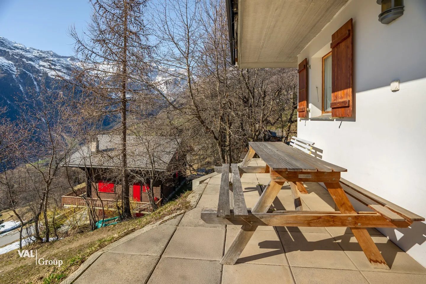 Chalet de vacances avec vue, deux appartements et une étable avec potentiel - Photo 27 sur 37