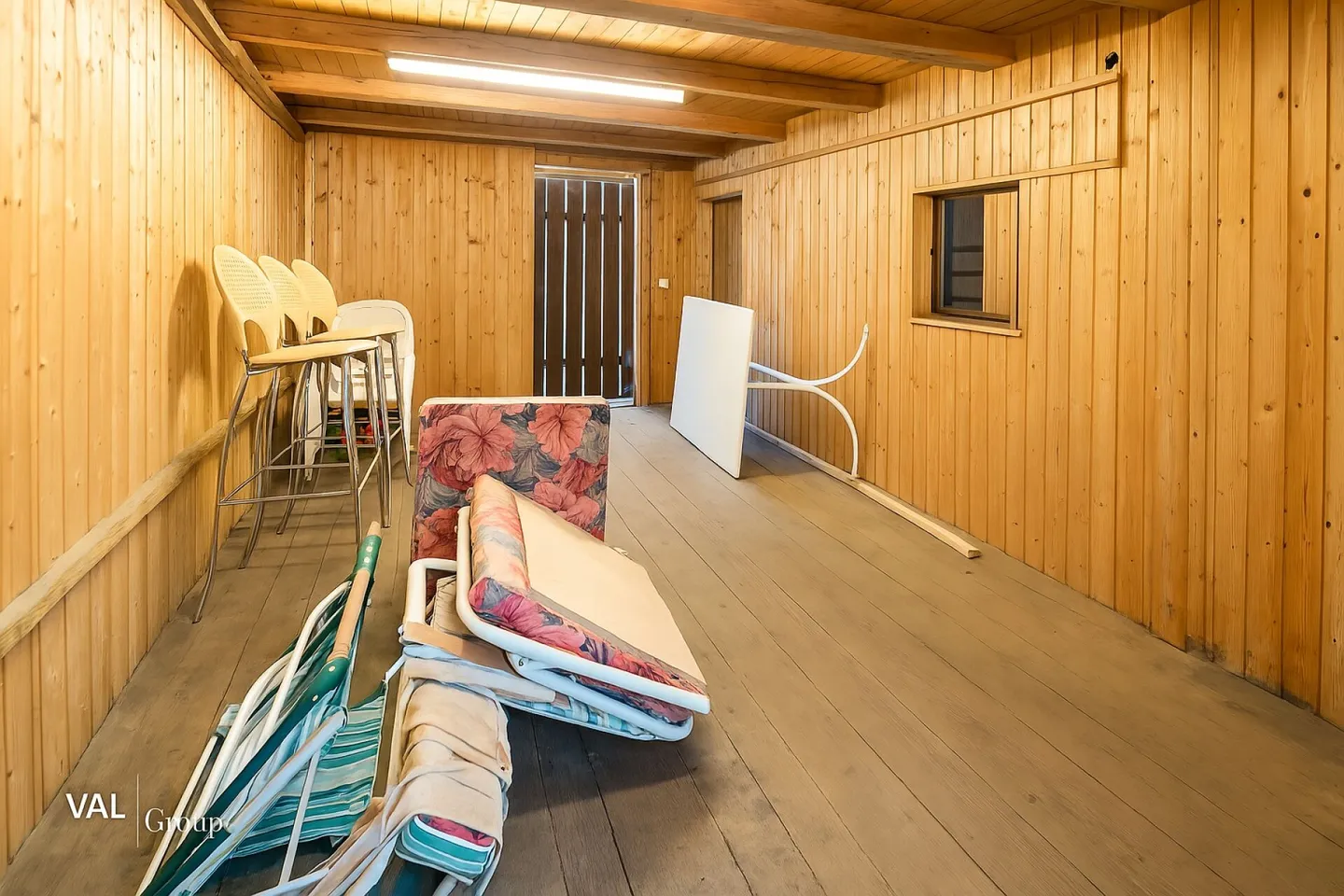 Chalet de vacances avec vue, deux appartements et une étable avec potentiel - Photo 32 sur 37