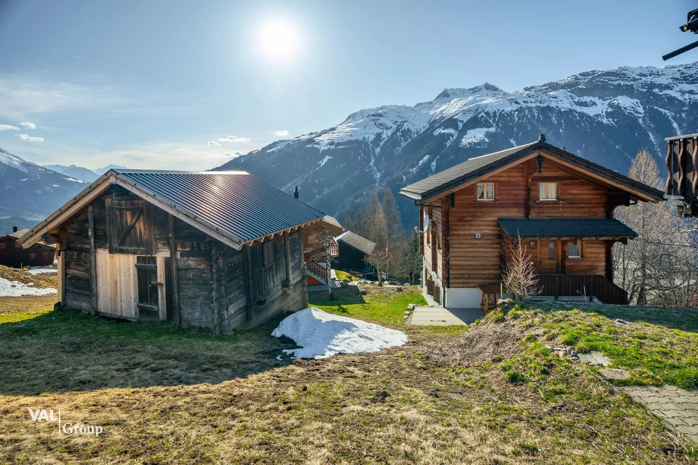 Chalet de vacances avec vue, deux appartements et une étable avec potentiel - Photo 30 sur 37