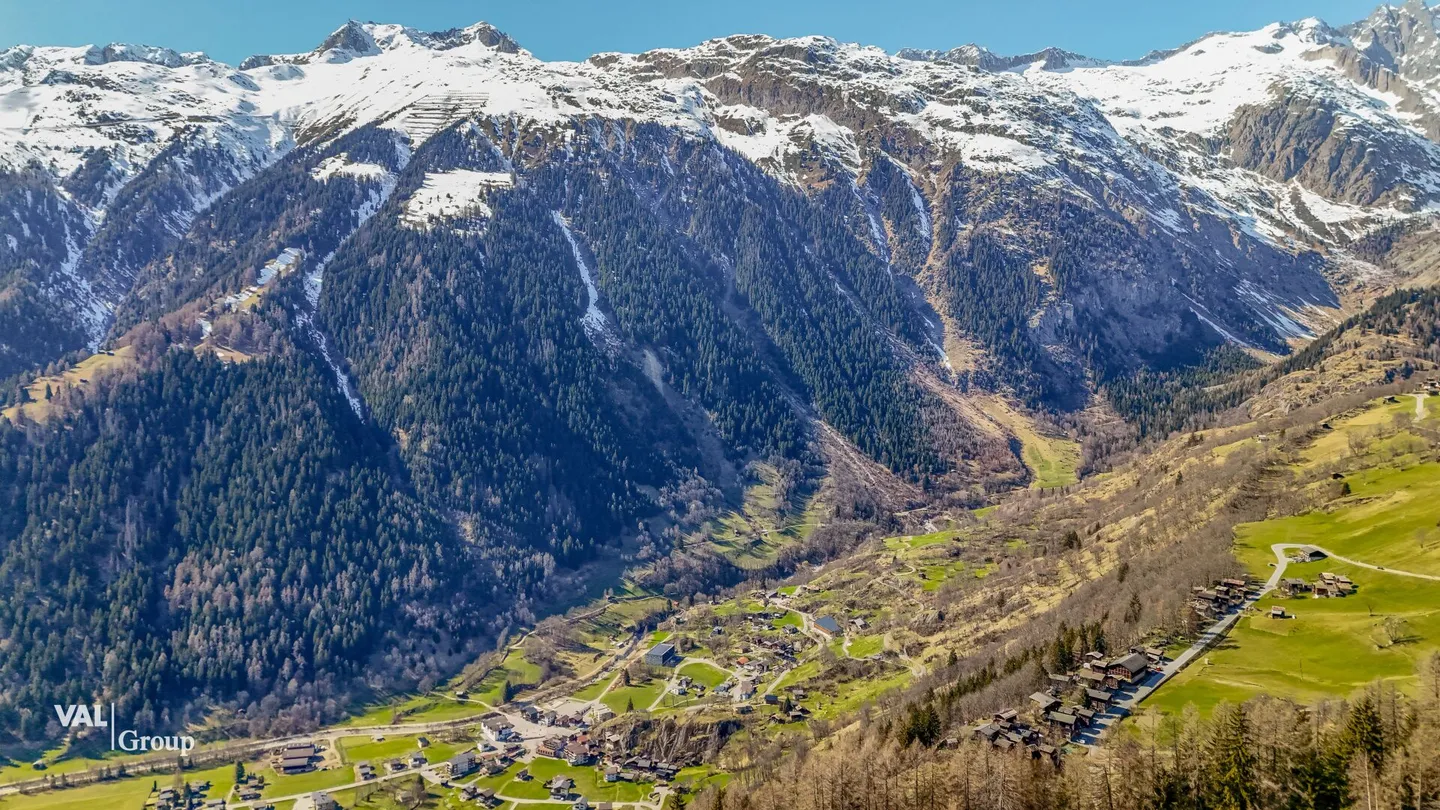Chalet de vacances avec vue, deux appartements et une étable avec potentiel - Photo 37 sur 37
