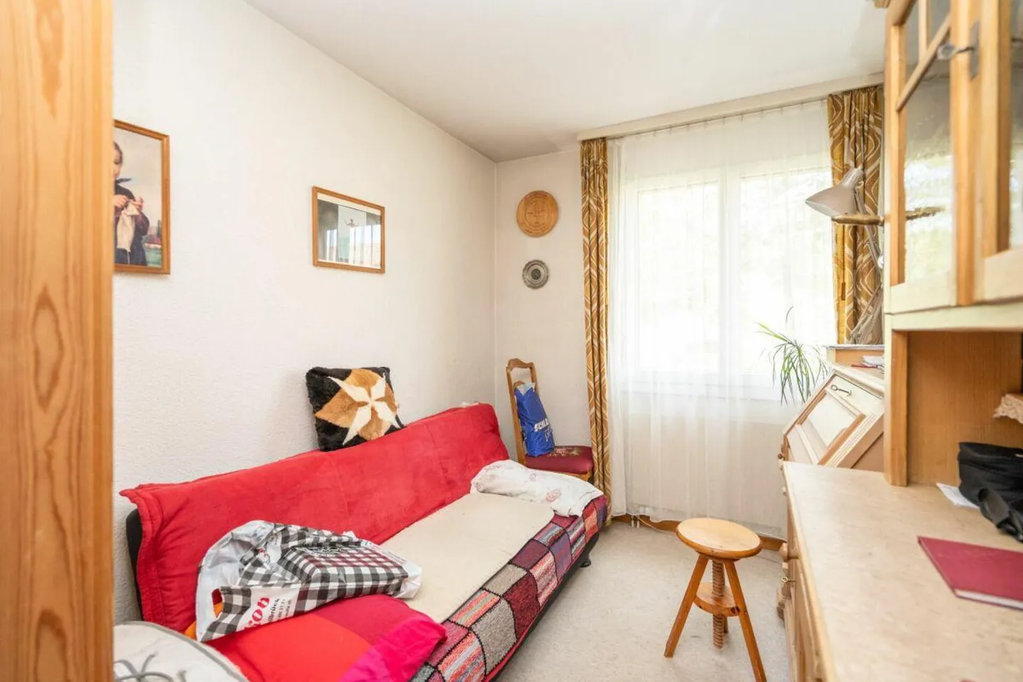 4.5-room apartment with balcony and parking space - Photo 8 of 10