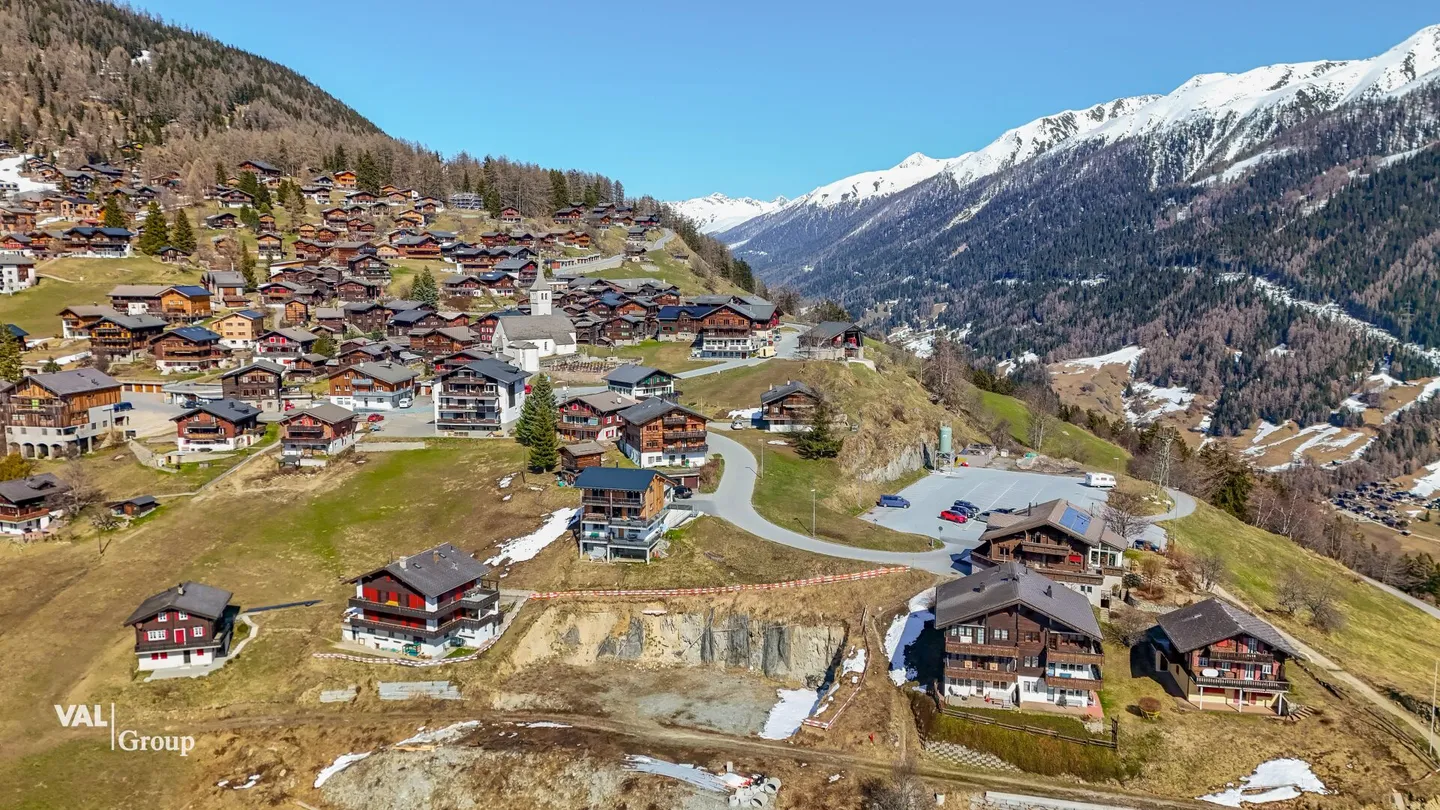 Chalet de vacances avec vue, deux appartements et une étable avec potentiel - Photo 36 sur 37