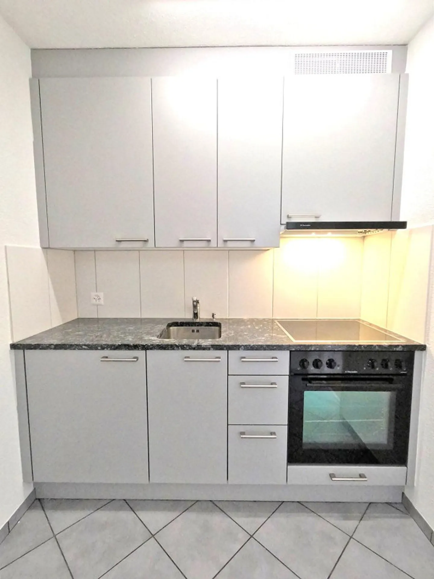 Charming 1.5 Room Apartment - Photo 1 of 6