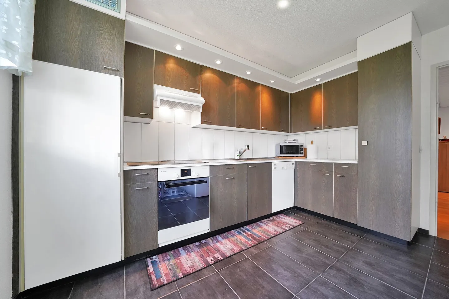 Bellissimo appartamento di 4.5 stanze in una posizione fantastica a Gerolfingen - Foto 6 di 17