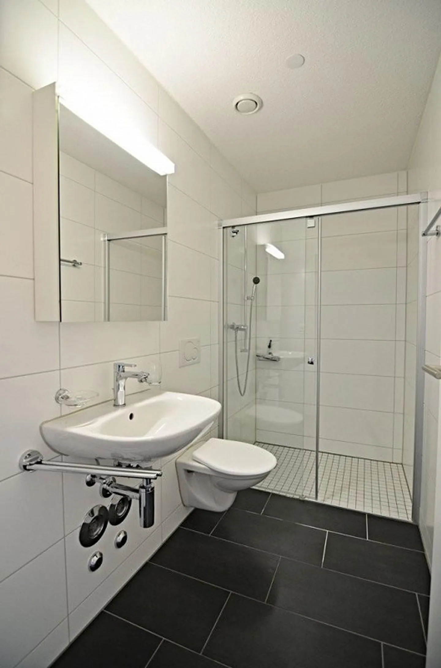 L'appartement cherche un nouveau locataire. - Photo 8 sur 9