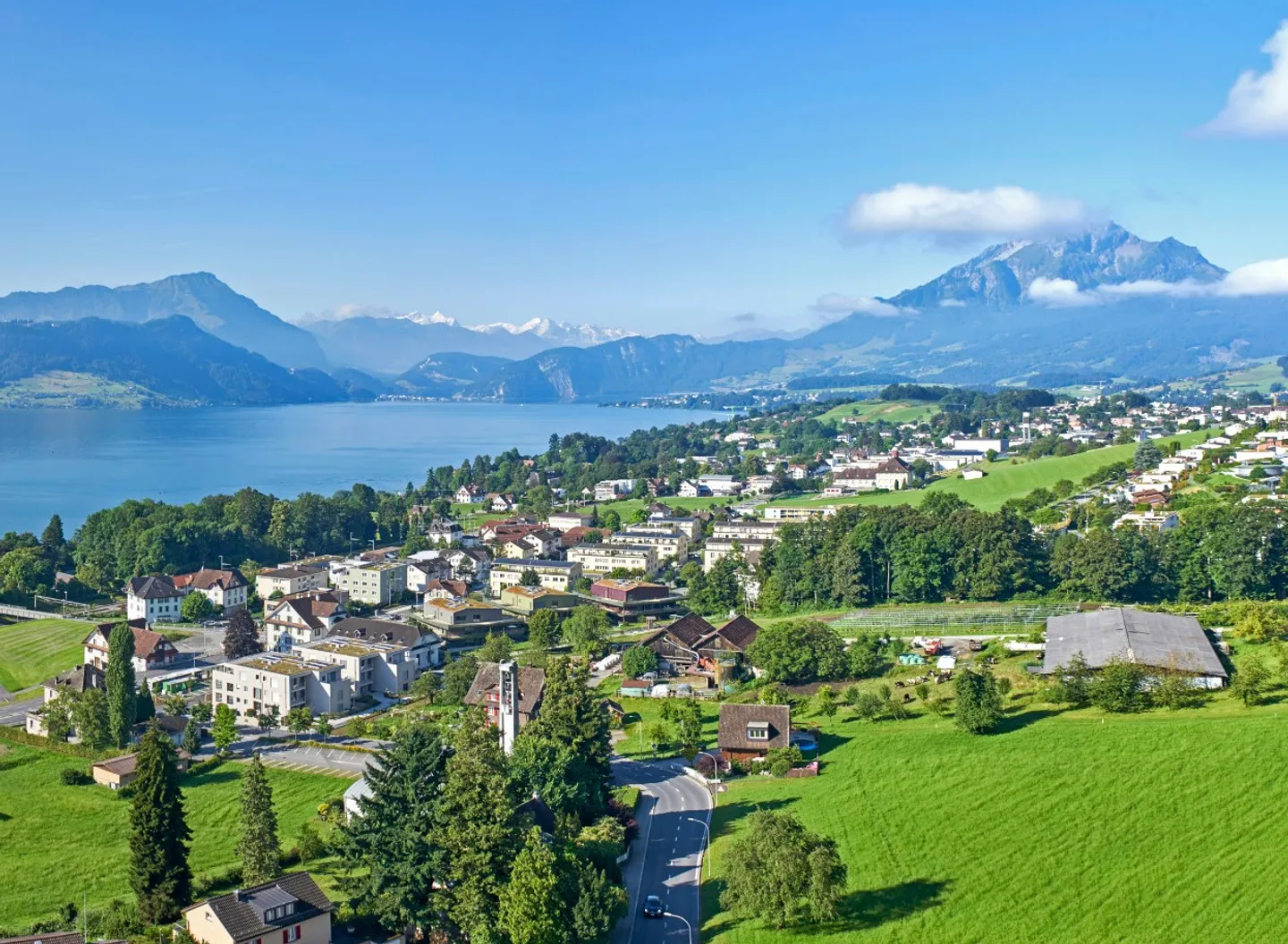 Entwicklungspotenzial in Meggen - Foto 1 von 2