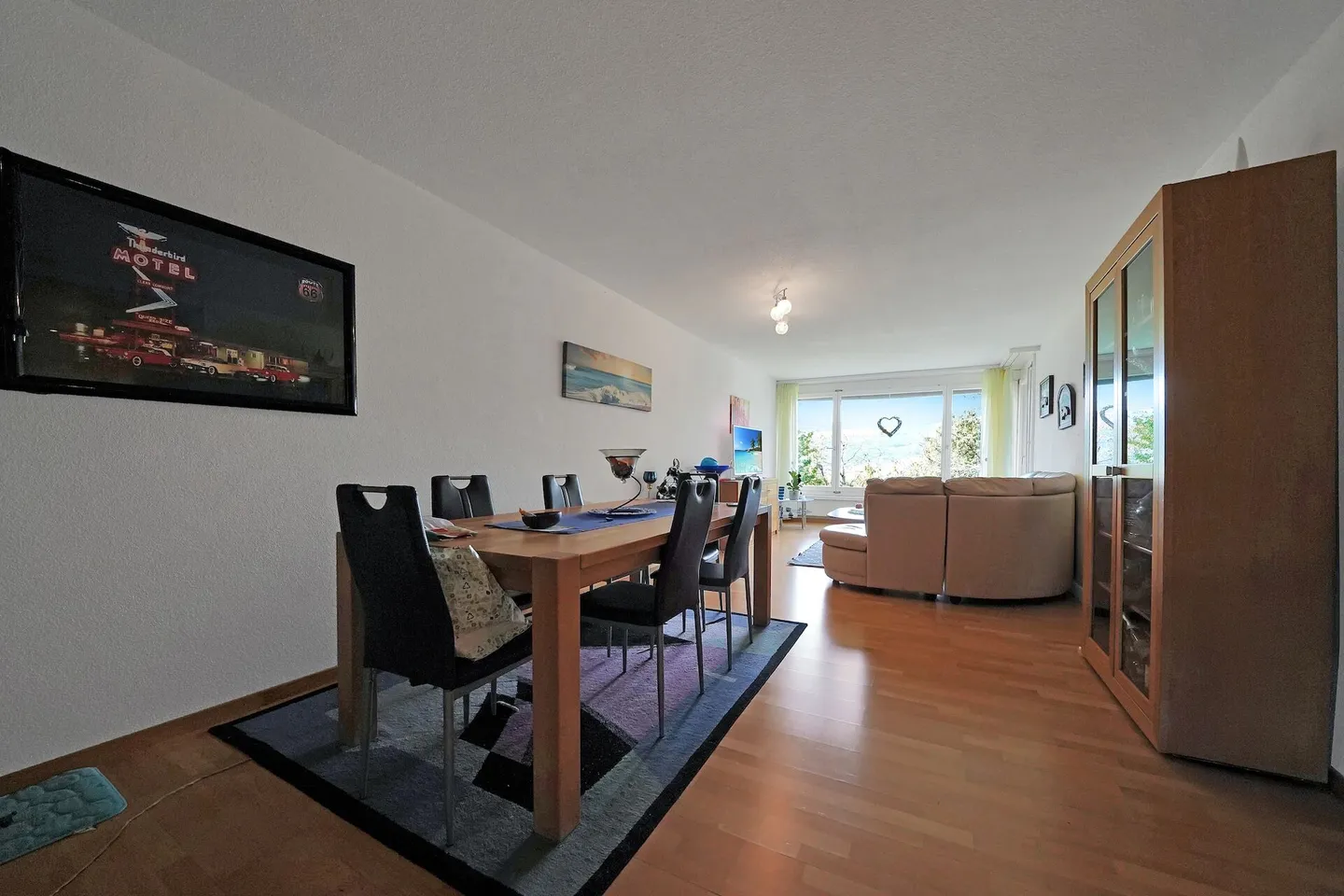 Bellissimo appartamento di 4.5 stanze in una posizione fantastica a Gerolfingen - Foto 4 di 17