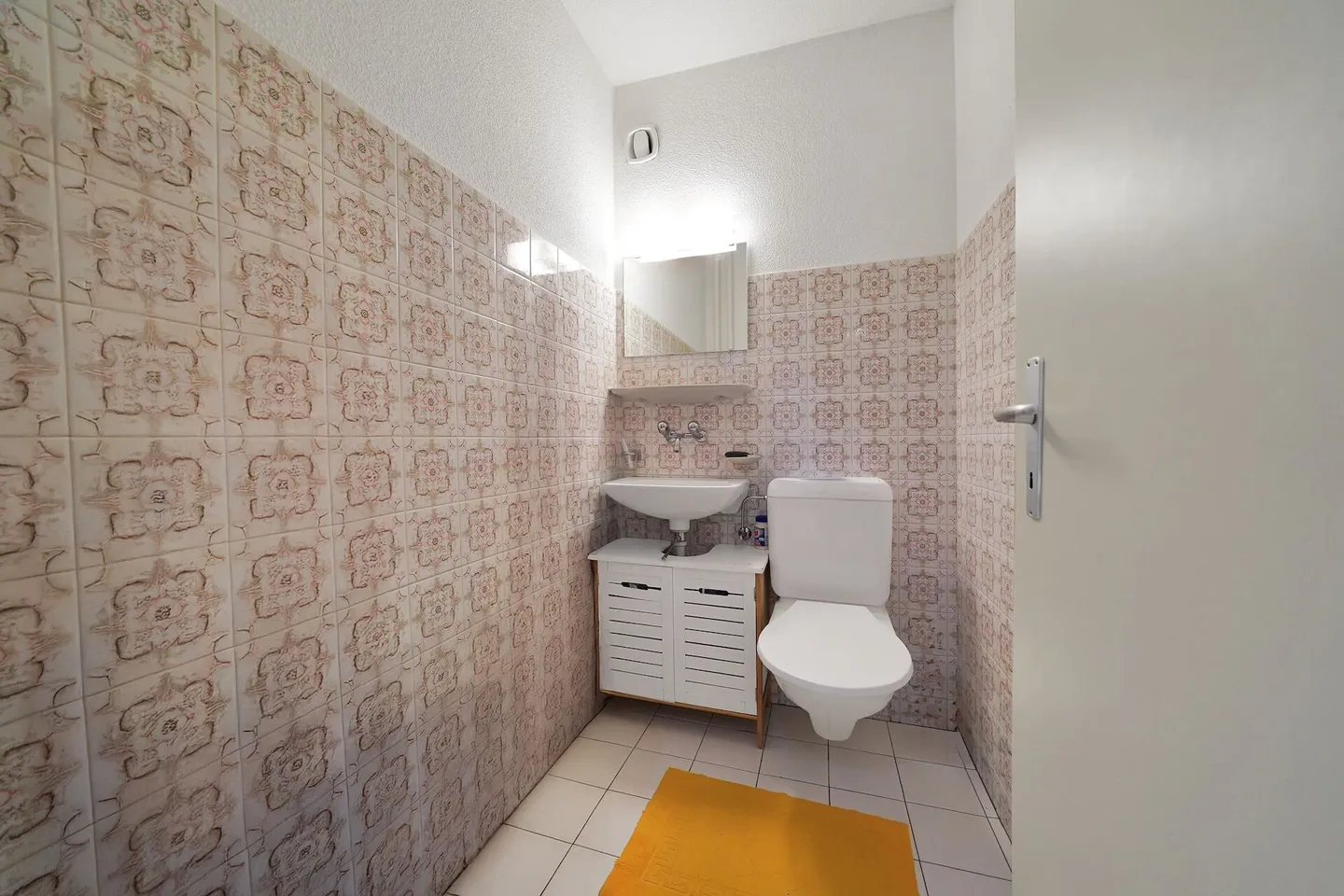 Bellissimo appartamento di 4.5 stanze in una posizione fantastica a Gerolfingen - Foto 13 di 17