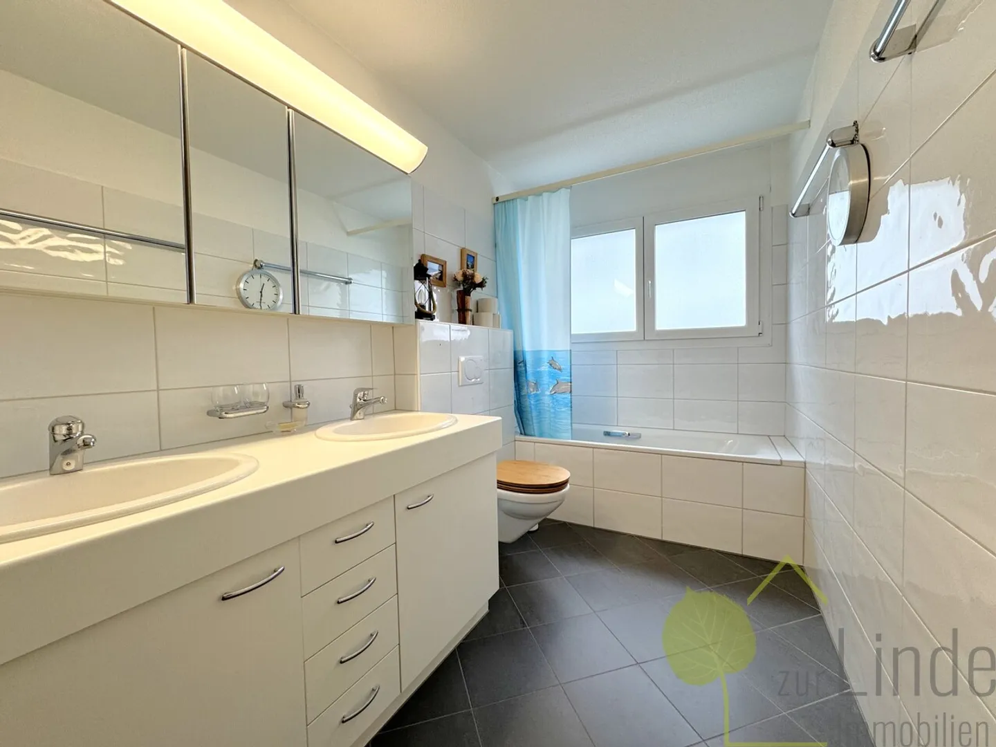 Modern 4.5-Room Apartment - Photo 9 of 12