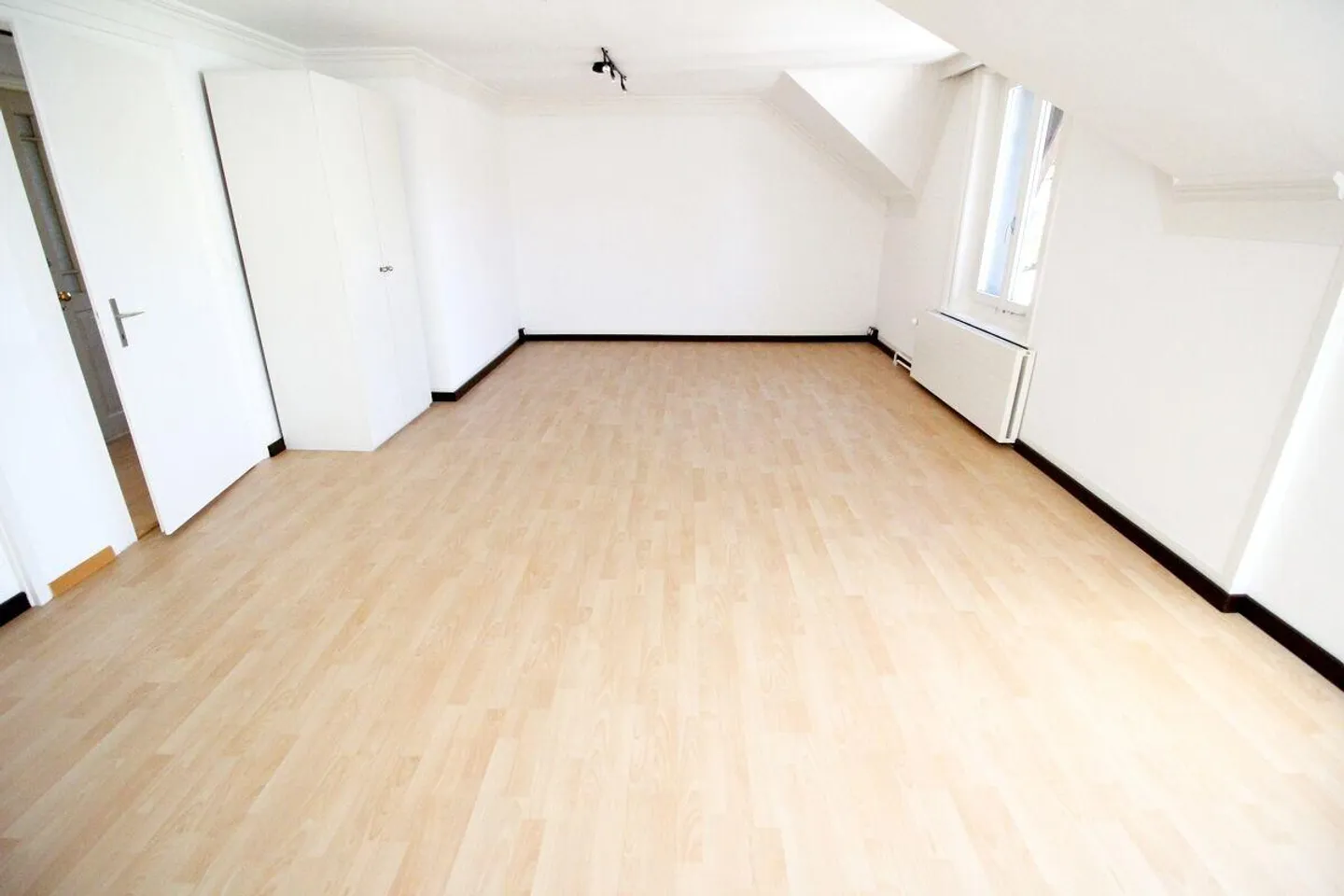Heimelige Dachwohnung - Foto 4 von 7