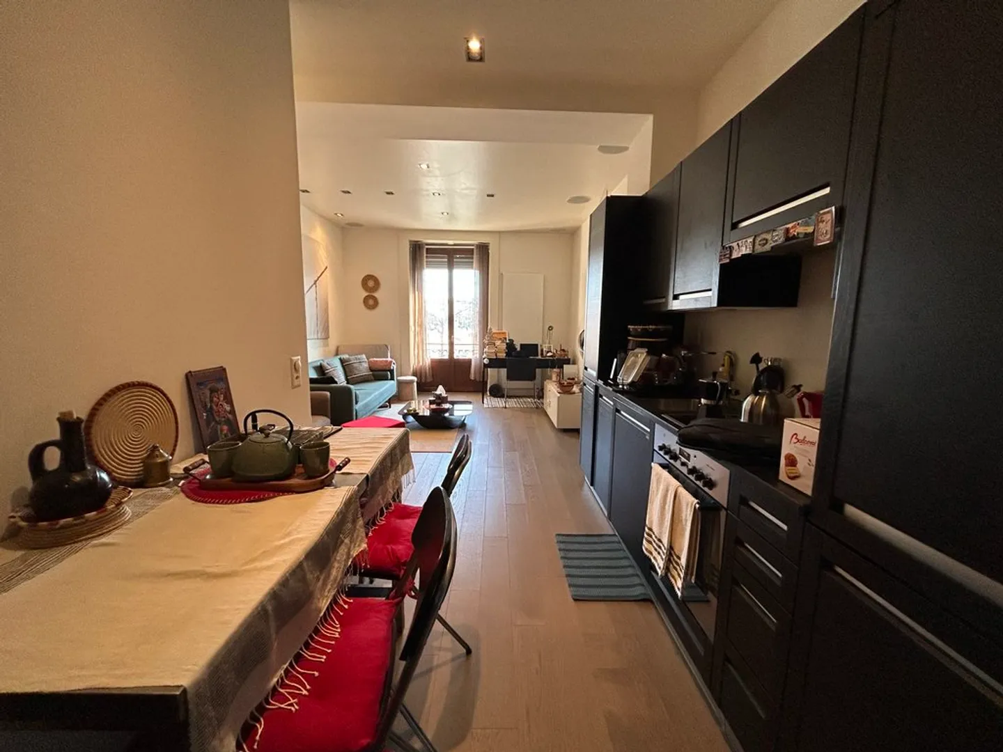 Charming City Center Apartment - Photo 2 of 5