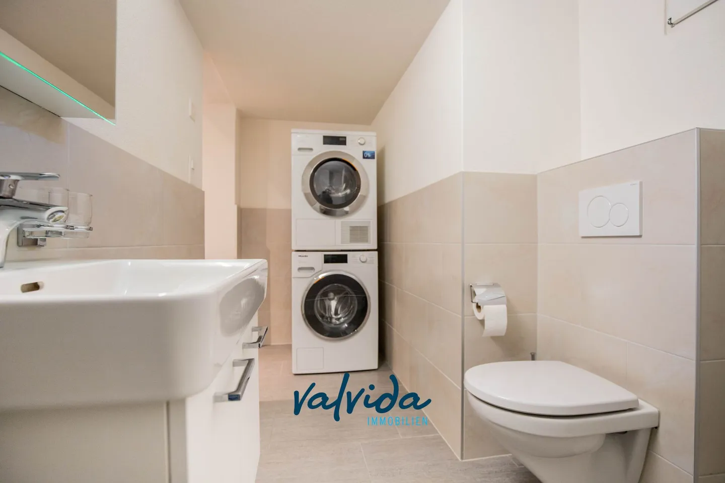 Appartement moderne de 3,5 pièces à louer à Varen - Photo 4 sur 9