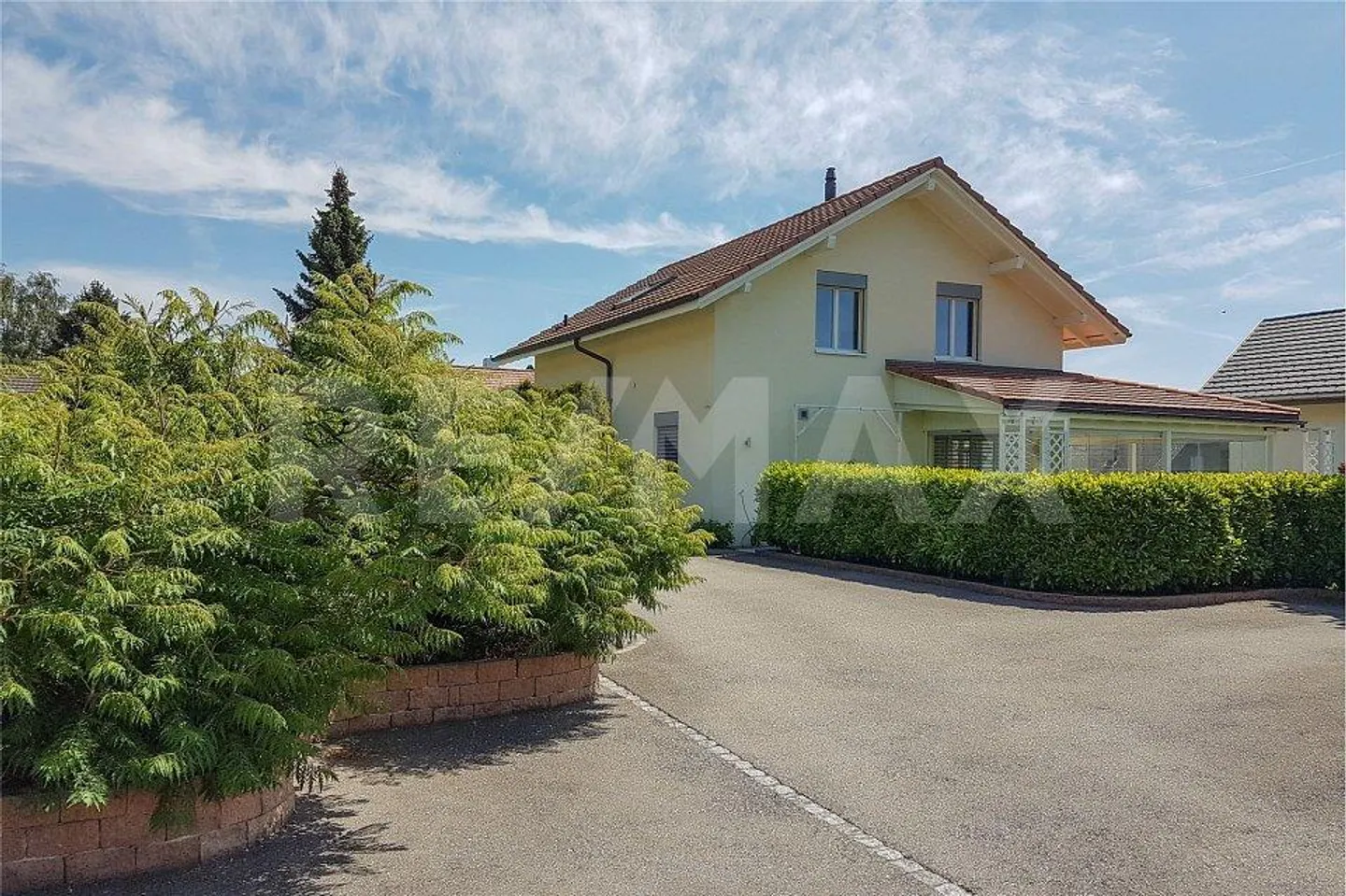 Attractive 4½ Room Single-Family House with Large Conservatory. So... - Photo 2 of 10