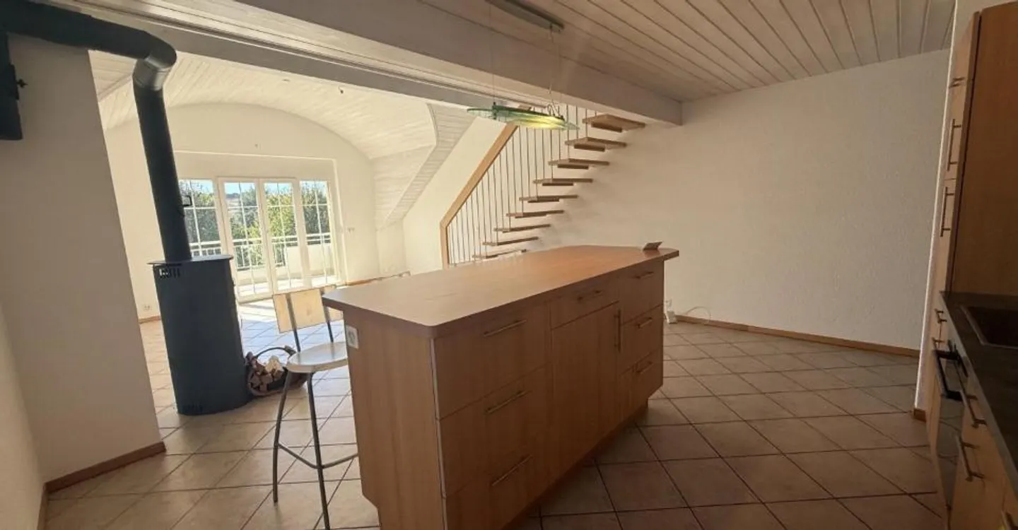 Schöne Wohnung mit herrlichem Blick auf die Alpen und den Jura, 2 Parkplätze - Foto 11 von 13