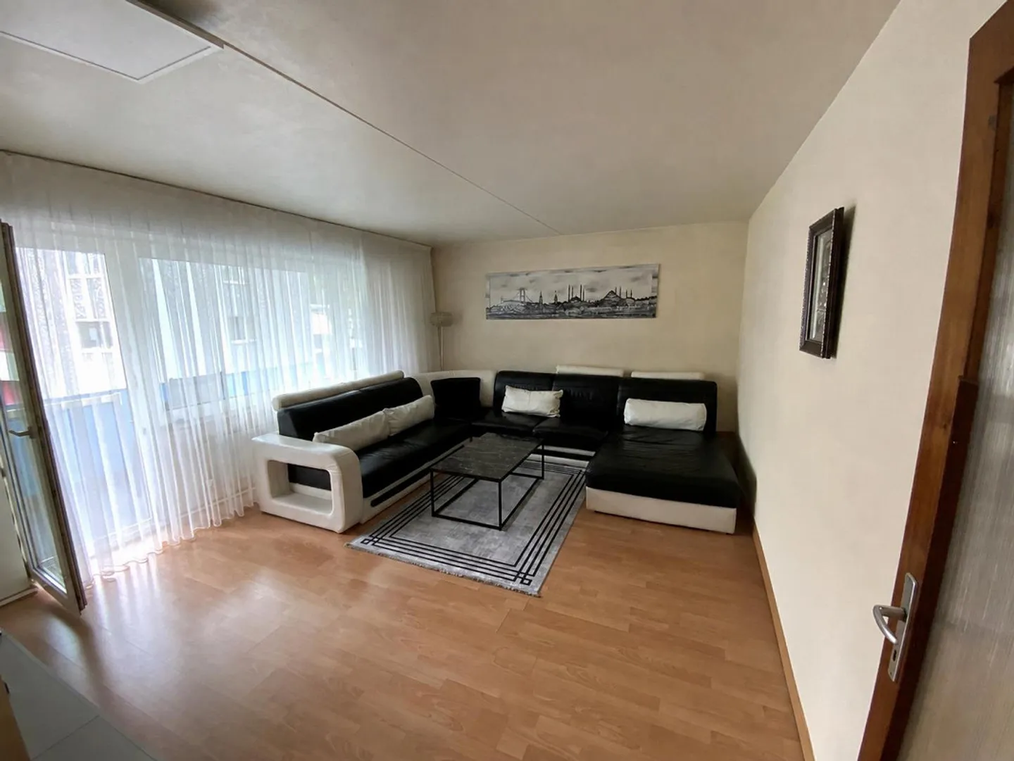 Appartement lumineux de 4 pièces avec balcon dans un emplacement calme à Rorschacherberg - Photo 3 sur 7