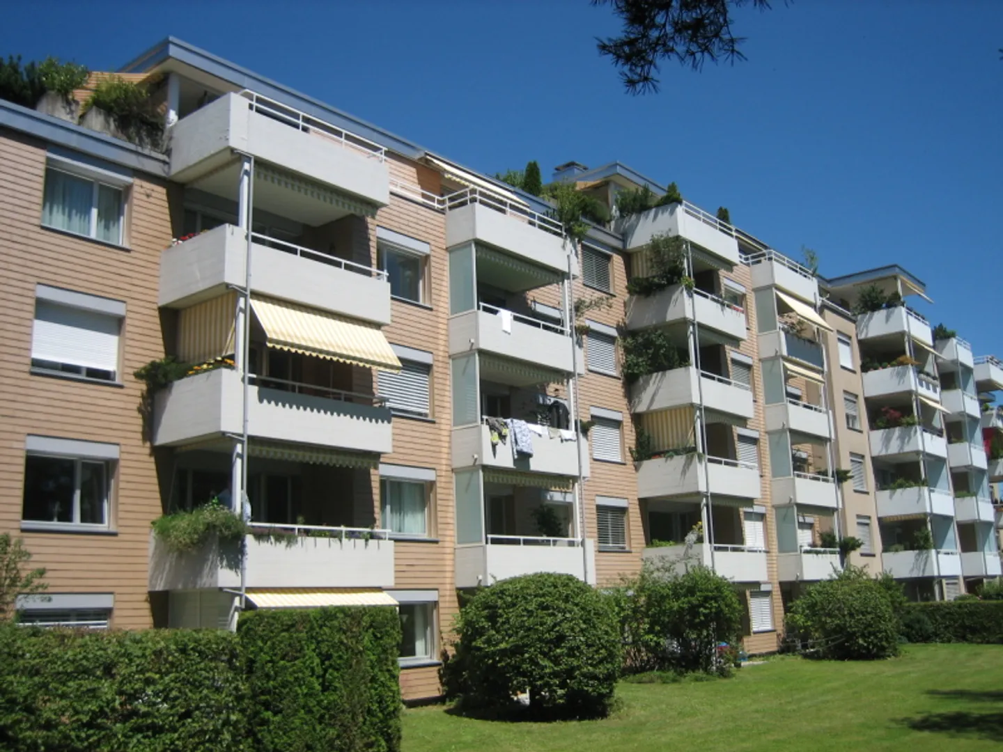 Appartamento 4½ locali con giardino - Foto 1 di 15