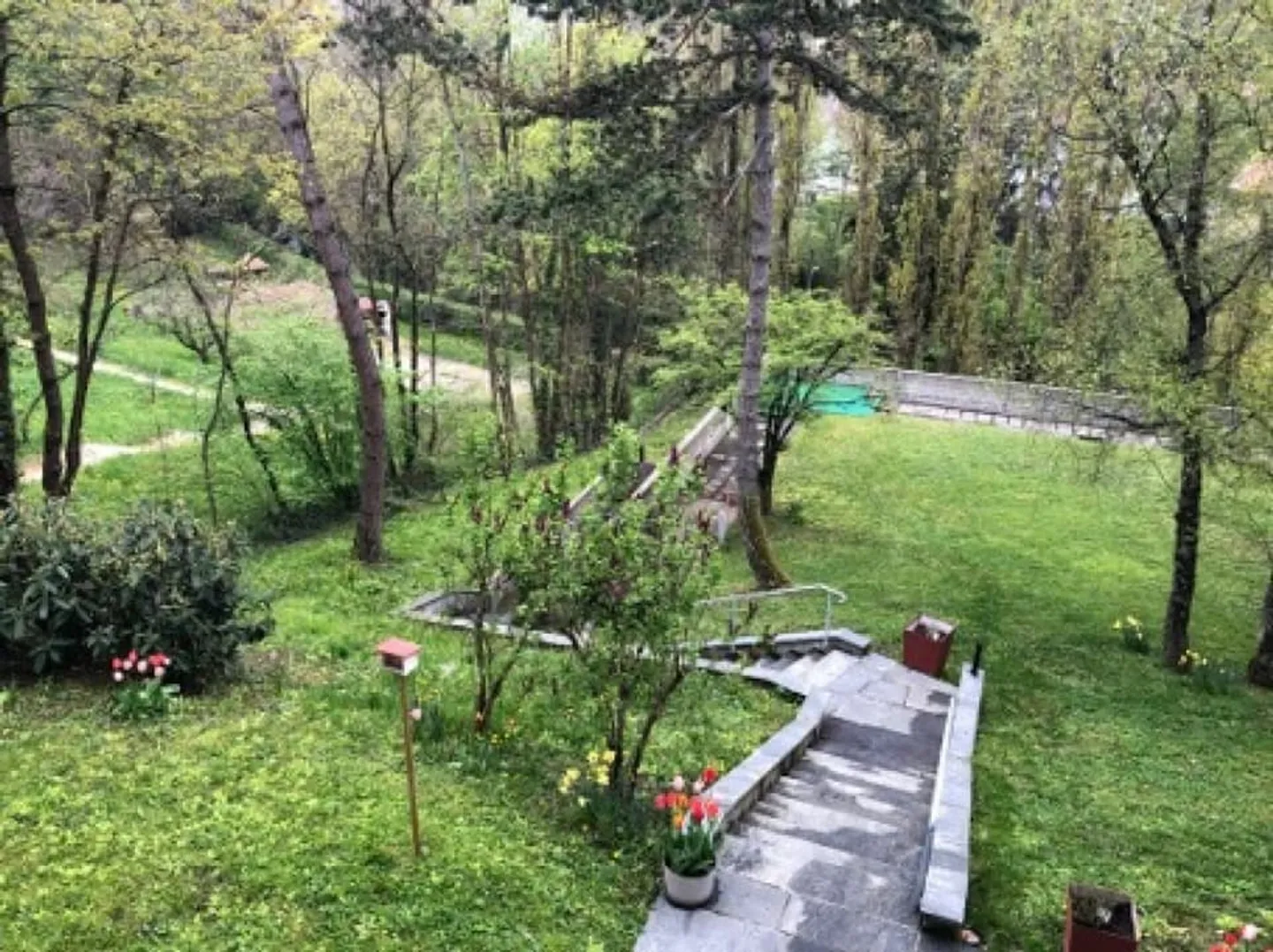 Grand appartement de 3 pièces rénové - Photo 2 of 3