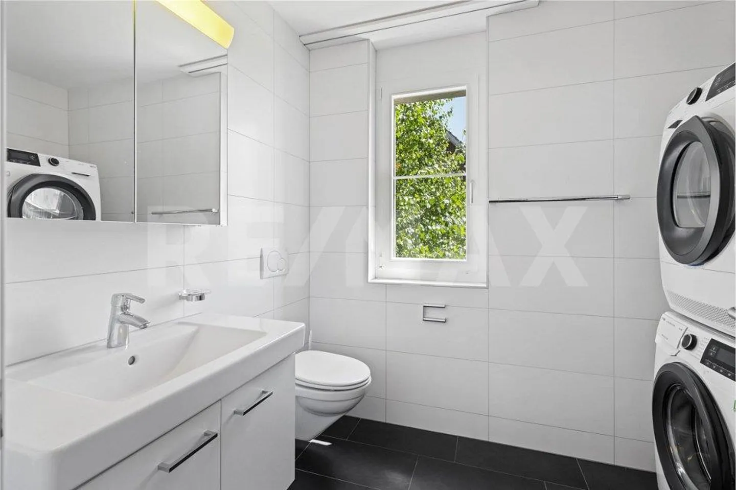 Appartamento duplex di 6 ½ stanze con vista sulle montagne - Vita familiare vicino al Türlersee - Foto 4 di 13