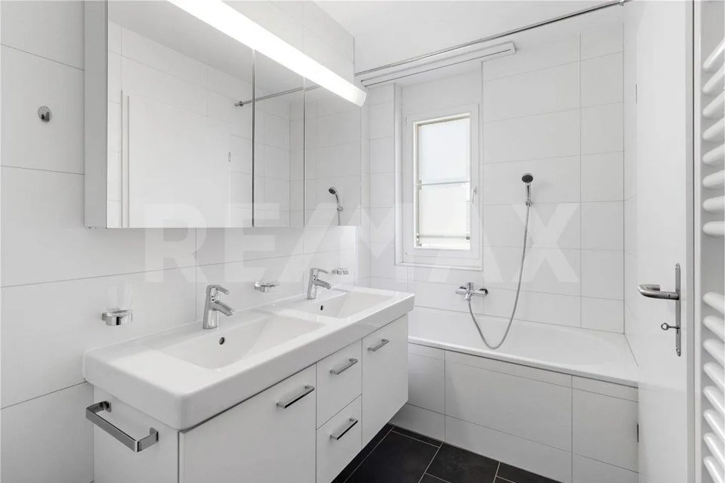 Appartamento duplex di 6 ½ stanze con vista sulle montagne - Vita familiare vicino al Türlersee - Foto 8 di 13