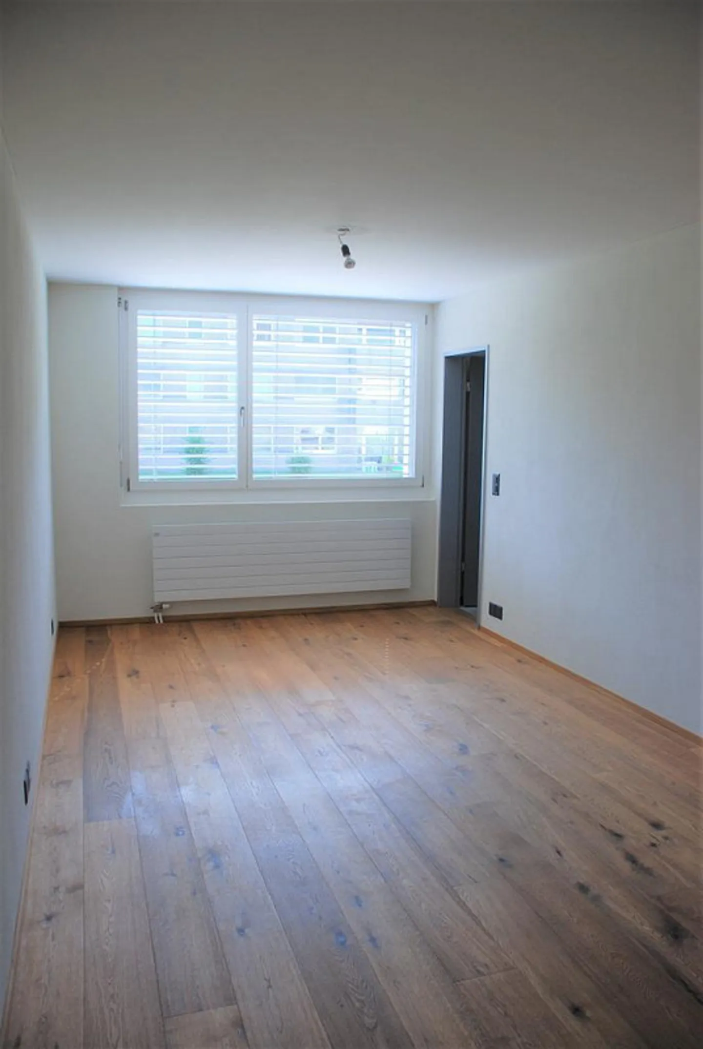 High-quality apartment in a quiet, sunny location - Photo 6 of 9