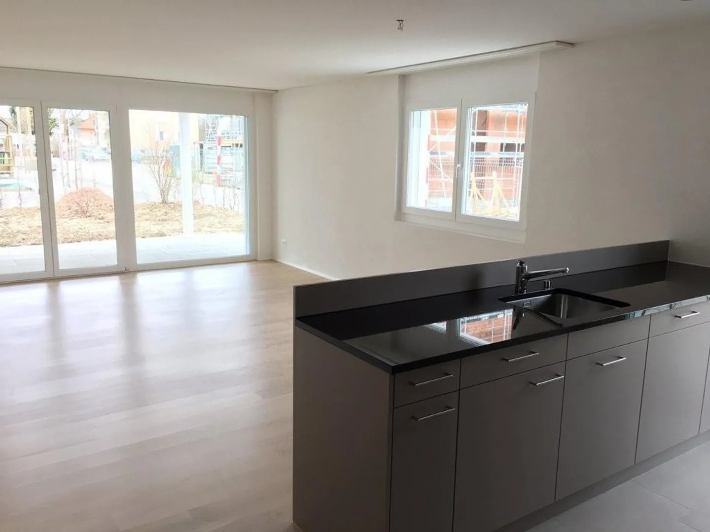 Beautiful 3.5-room apartment on the 2nd floor - Photo 5 of 10