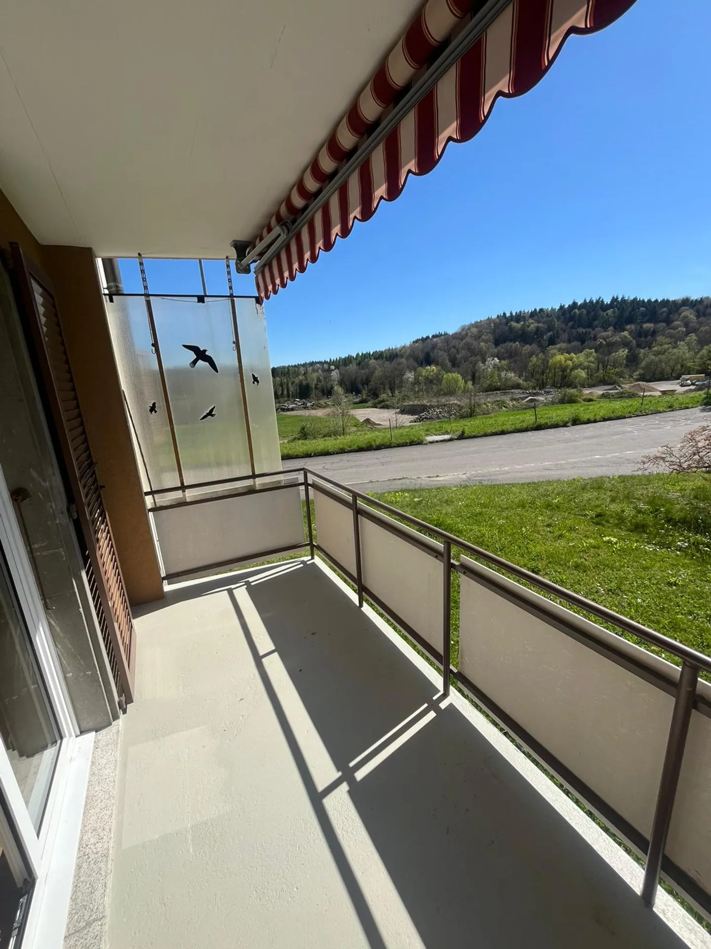 Appartamento affascinante 3.5 locali con balcone a Biel/Bienne - Foto 11 di 13