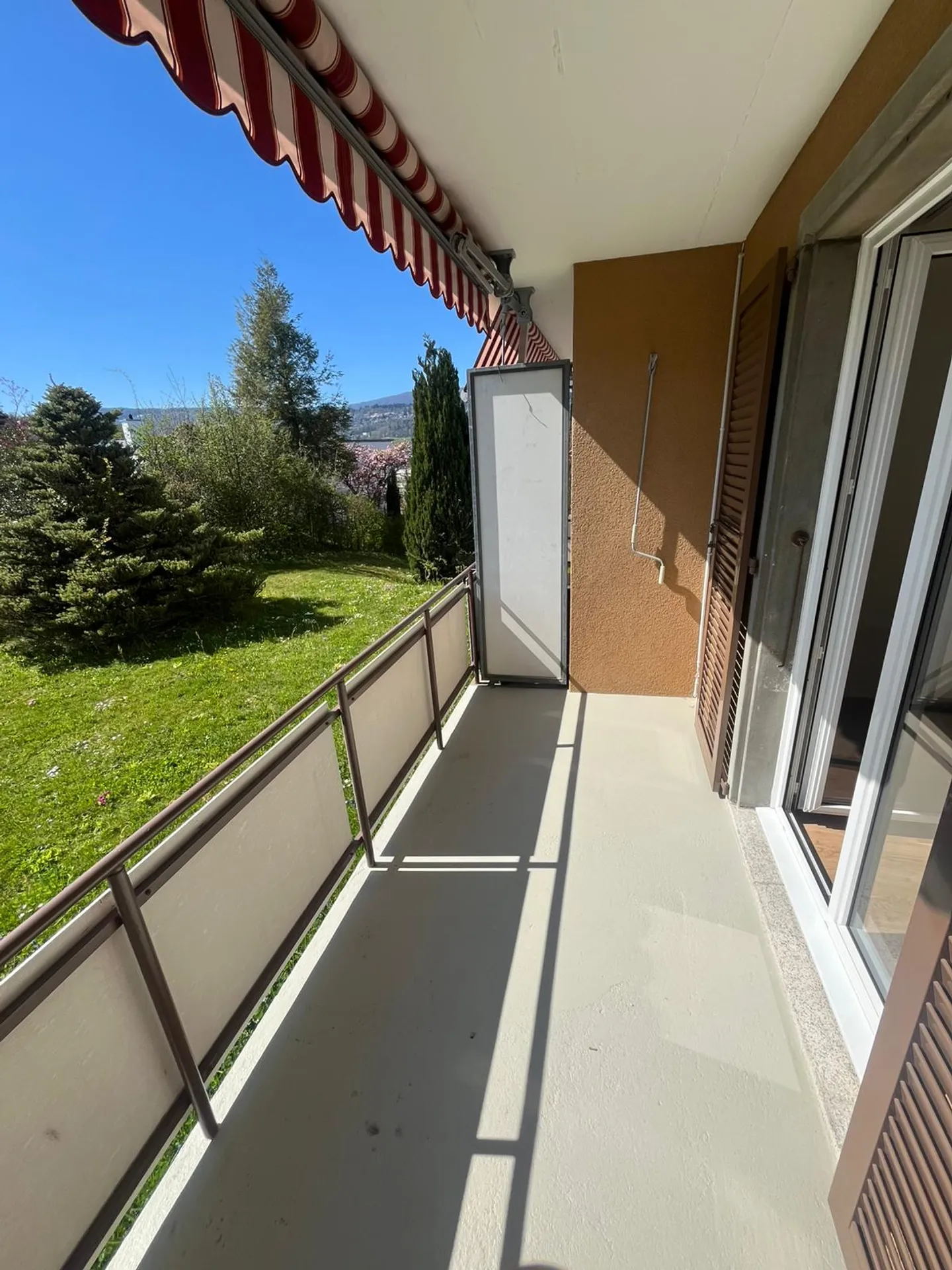 Appartamento affascinante 3.5 locali con balcone a Biel/Bienne - Foto 12 di 13