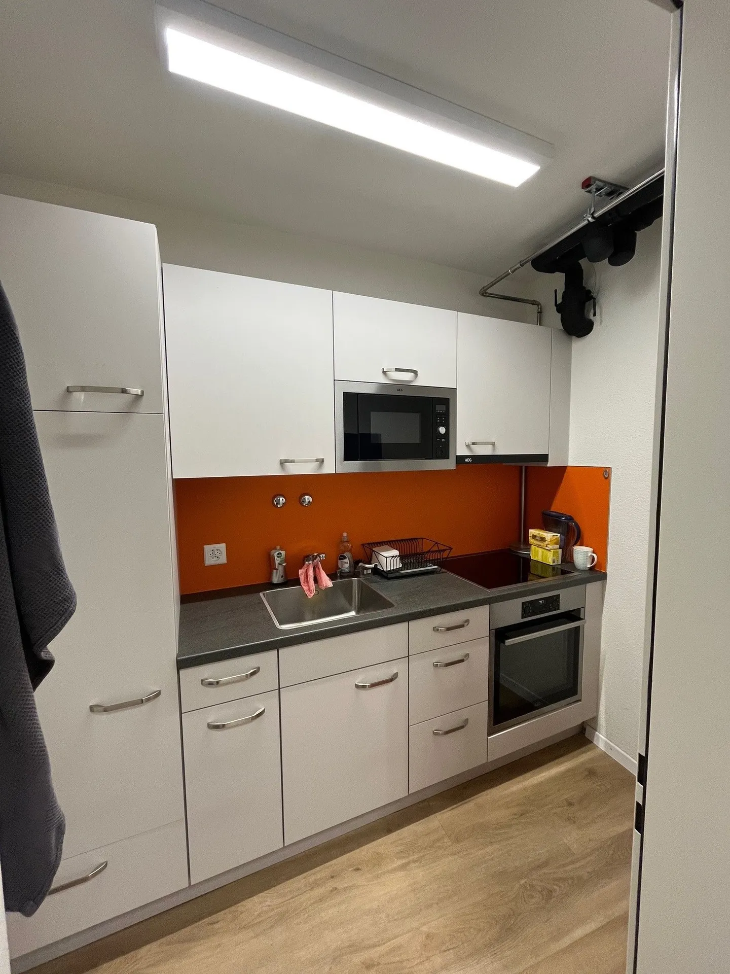 Modern office spaces for rent in prime location in Basel - Photo 9 of 10