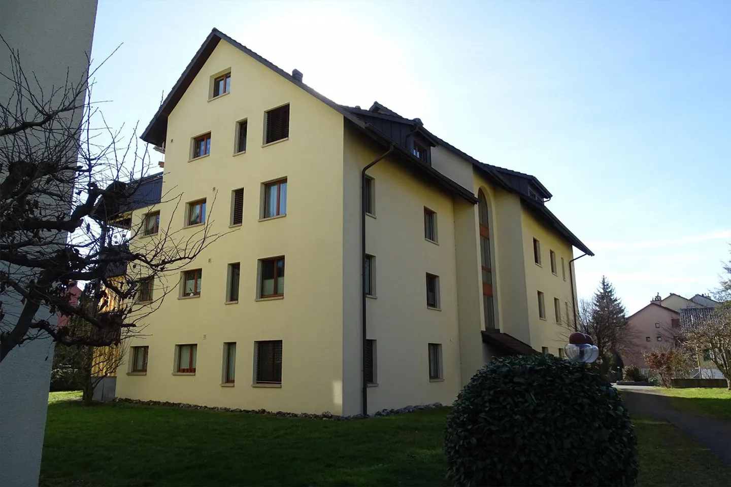 3.5 Room Apartment in Dübendorf - Photo 1 of 10