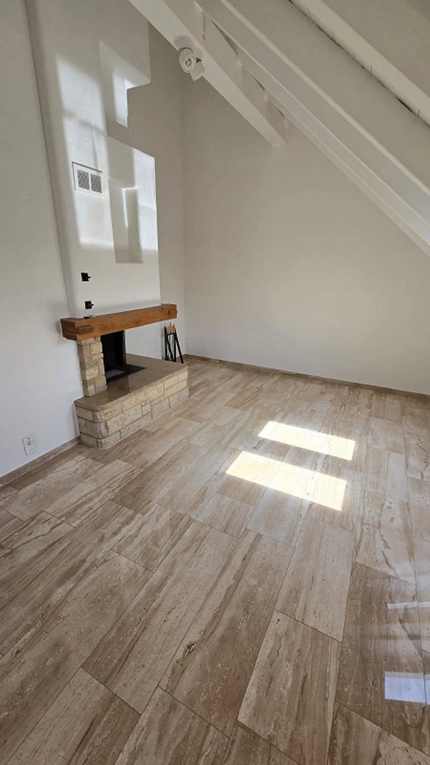 3.5 Room Apartment in Dübendorf - Photo 3 of 10