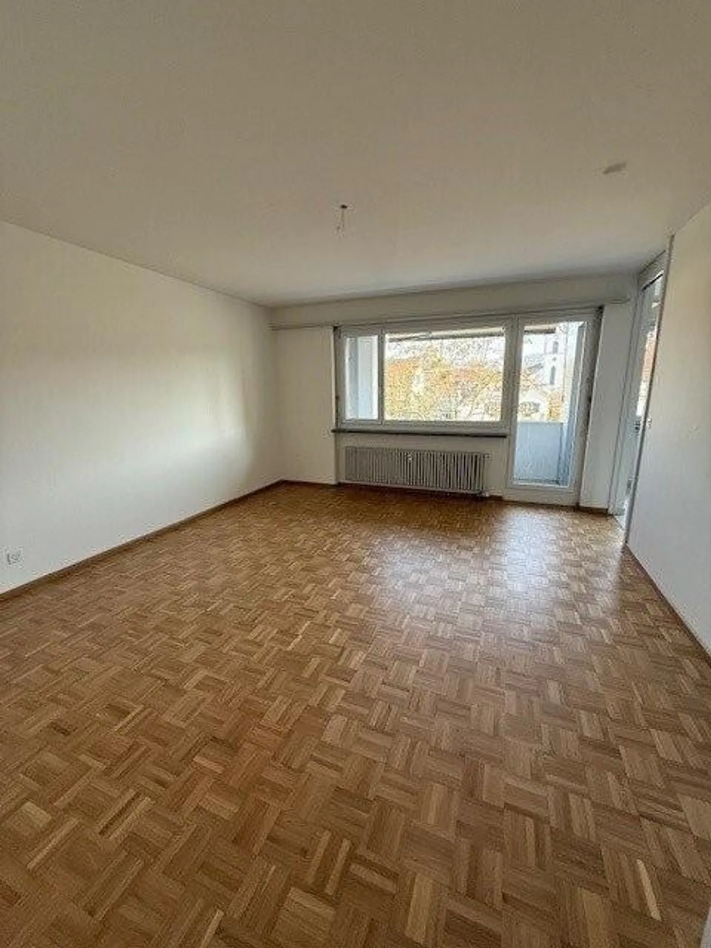 Perfect family apartment in the village center of Reinach - Photo 5 of 9