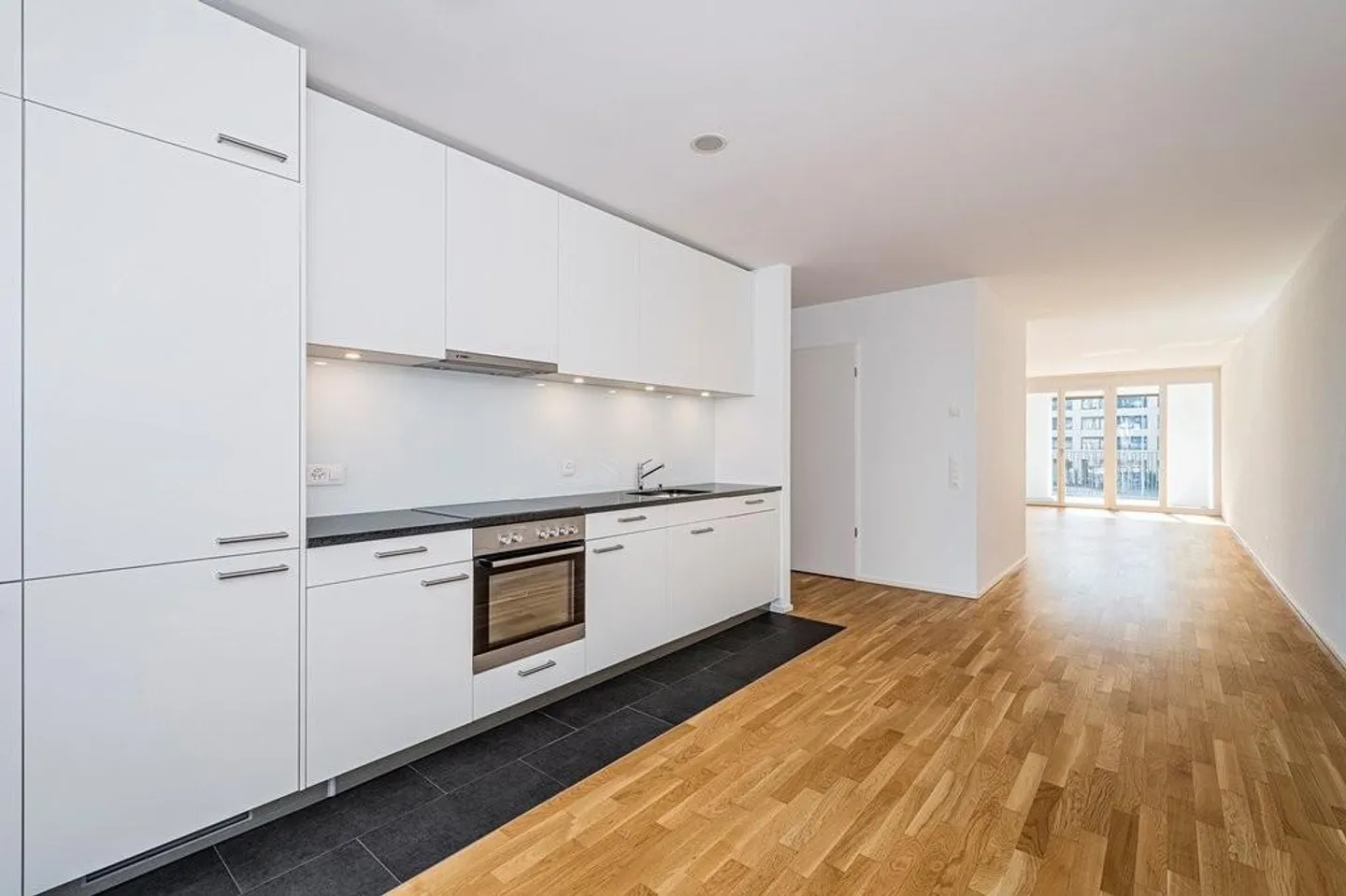 Prossimità alla vita vibrante di un quartiere urbano emergente - Foto 2 di 4